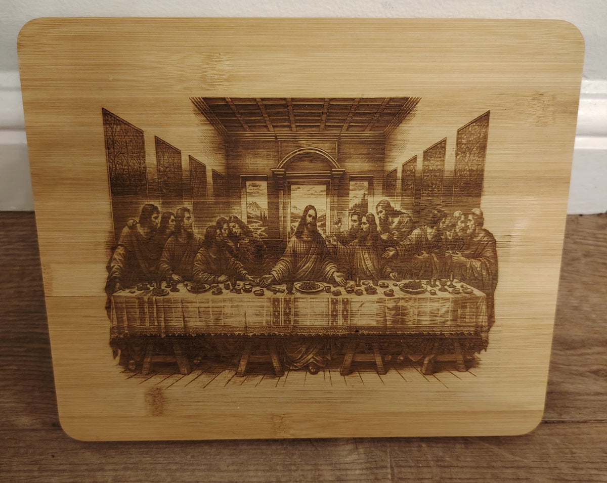 Bamboo cutting board with 'The Last Supper' engraving
